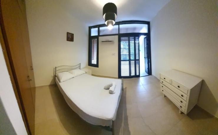 Lovely 2 Bedrooms In The Tourist Area In Paphos . Esterno foto