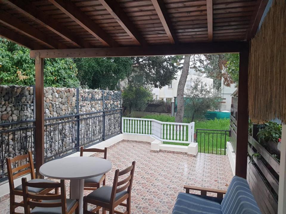 Lovely 2 Bedrooms In The Tourist Area In Paphos . Esterno foto